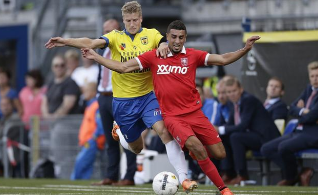 是足球比赛 是足球比赛